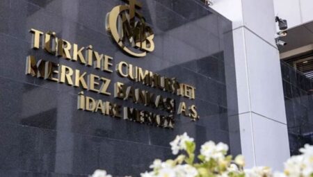 Merkez Bankası eleştirilen politikalarda kararlılık mesajı verdi