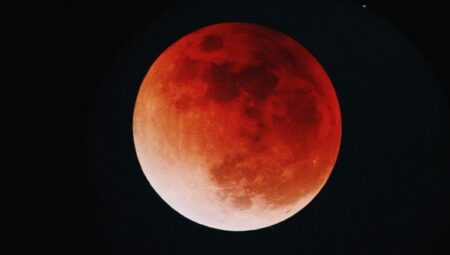 Yılın son A﻿y tutulması bugün: Kanlı Ay Tutulması nedir? Bugünkü tutulmanın özelliği ne?