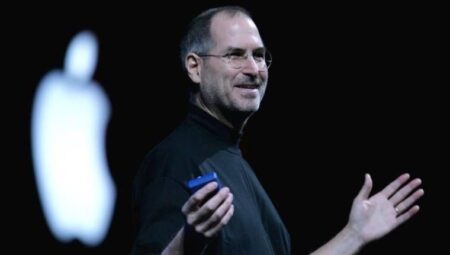 Apple’ın kurucusu Steve Jobs kimdir? Steve Jobs neden hayatını kaybetti?